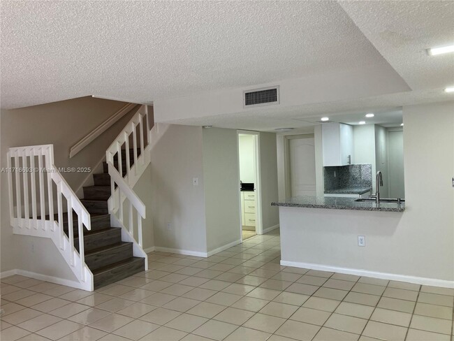 Foto del edificio - 10695 SW 76th Terrace