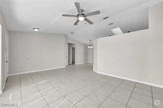 Building Photo - 1018 Presque Isle Dr