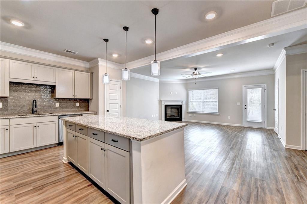 Foto principal - 2353 Buford Town Dr