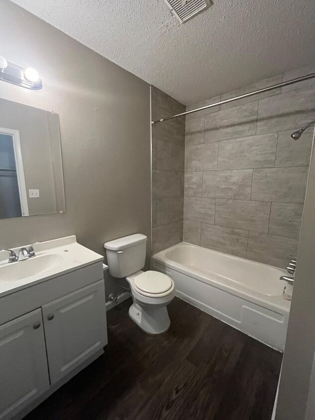 Foto del edificio - South Glen Apartments