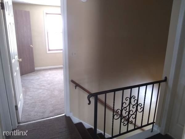 Foto del edificio - 3 br, 1 bath House - 62 Waverly Pl
