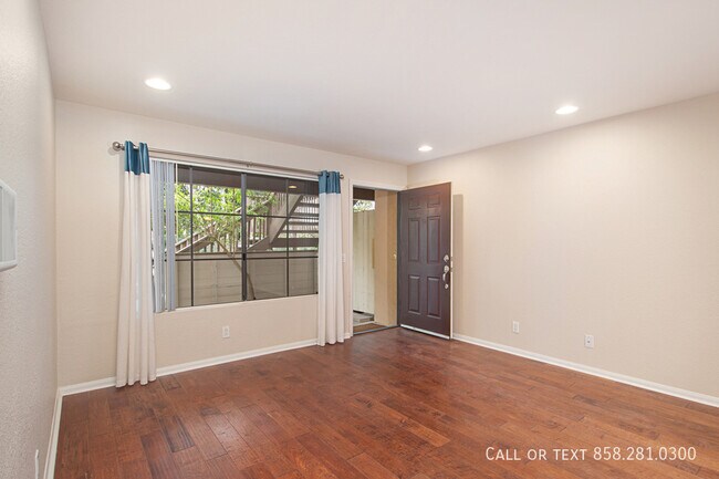Foto del edificio - 12510 Carmel Creek Rd