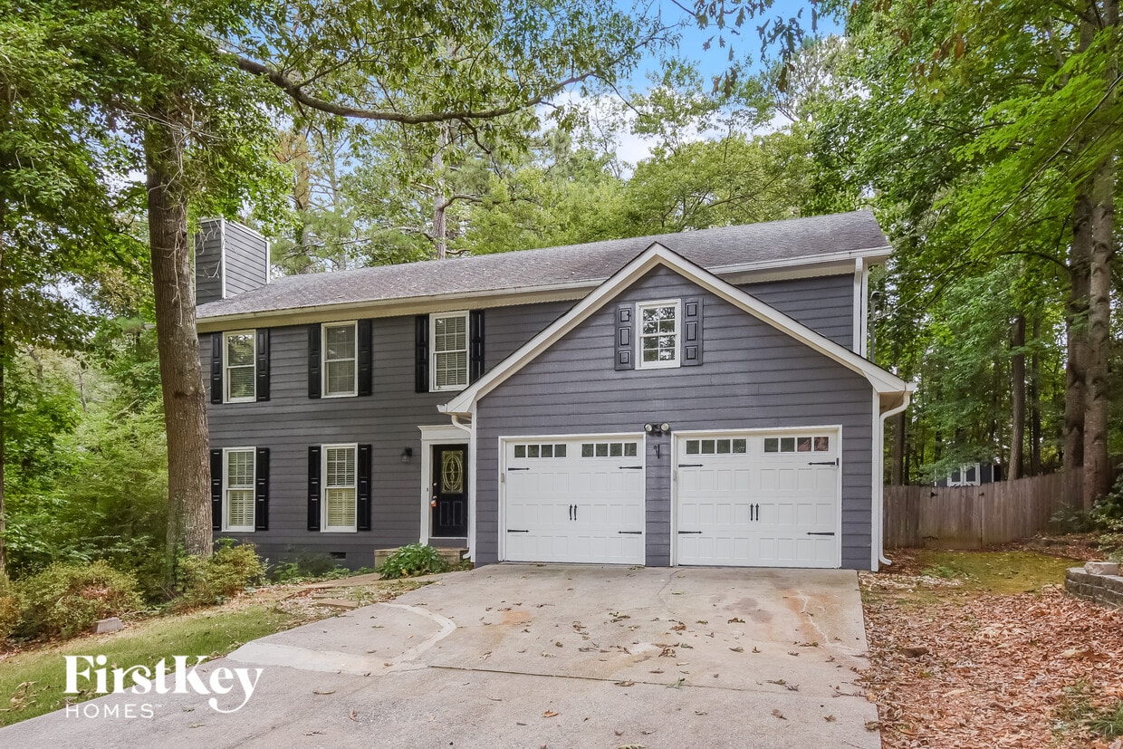 Foto principal - 1214 Hollytree Ct