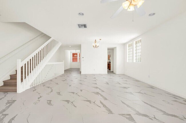 Building Photo - 447 Corte Madera Ln