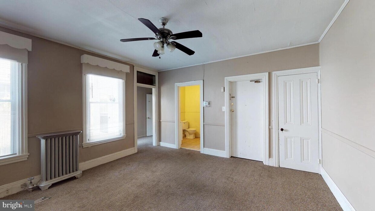 112 Garden St Unit 1, Mount Holly, NJ 08060 Room for Rent in Mount