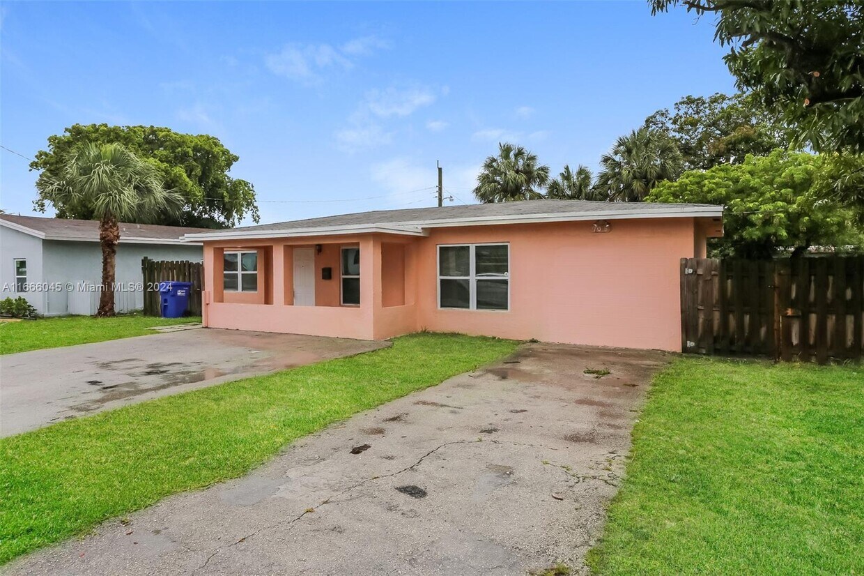 705 NW 5th Ave, Pompano Beach, FL 33060 House Rental in Pompano Beach