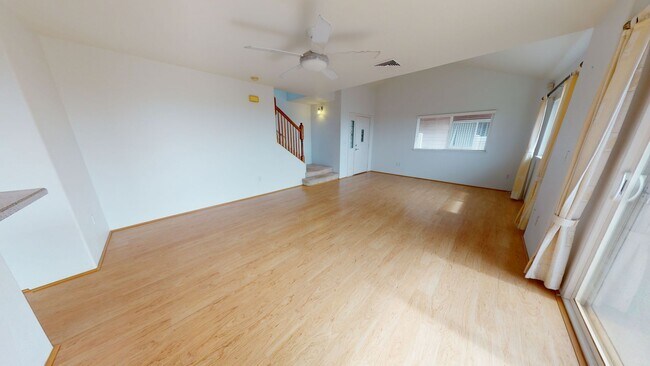 Foto del edificio - Spacious 3Bd/2.5Ba Single-Family Home in M...