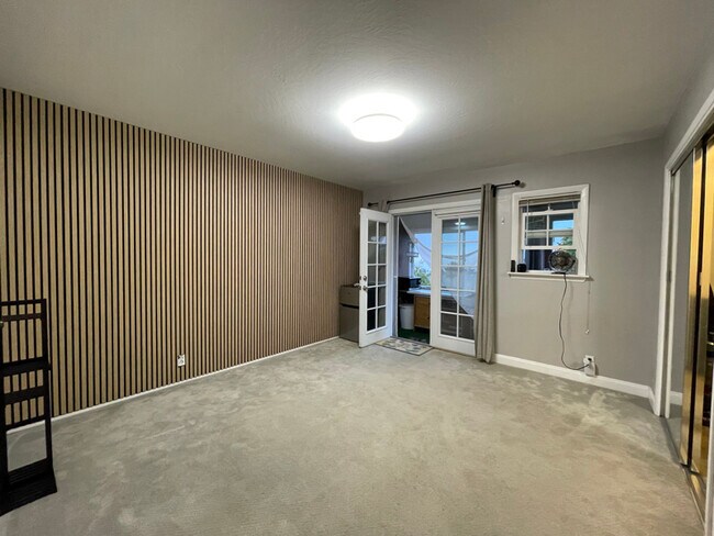 Building Photo - 115 London Ct