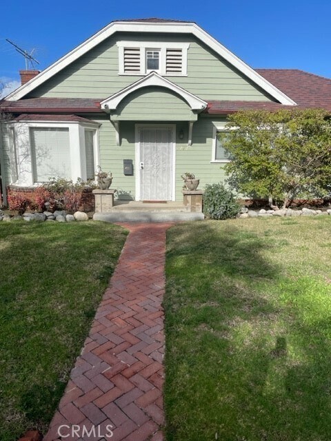 Foto del edificio - 2727 Angus St