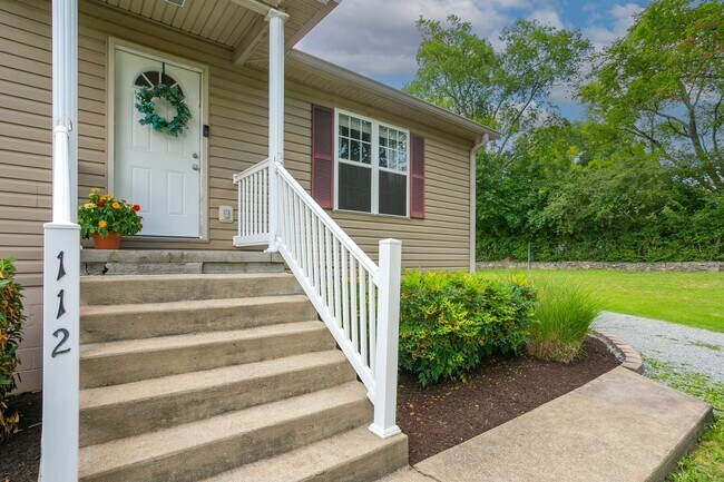 Foto del edificio - Walking Distance to Old Hickory Lake!!