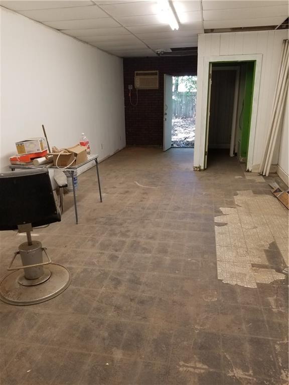 Foto del edificio - 2514 E 7th St