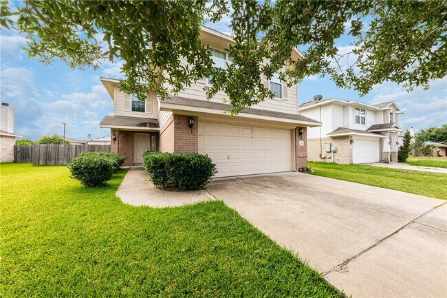 Foto del edificio - 438 Blackman Tr