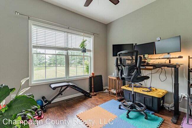 Foto del edificio - 4 br, 2.5 bath House - 107 Breezey Meadows Rd