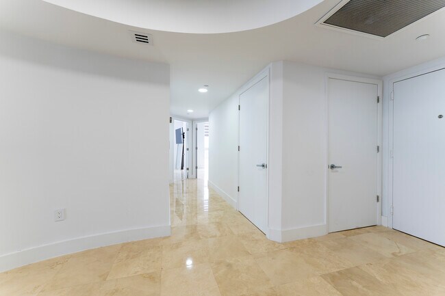 Photo - 19111 Collins Ave Apartment