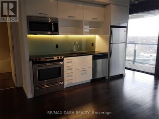 Building Photo - 32 Trolley Cres