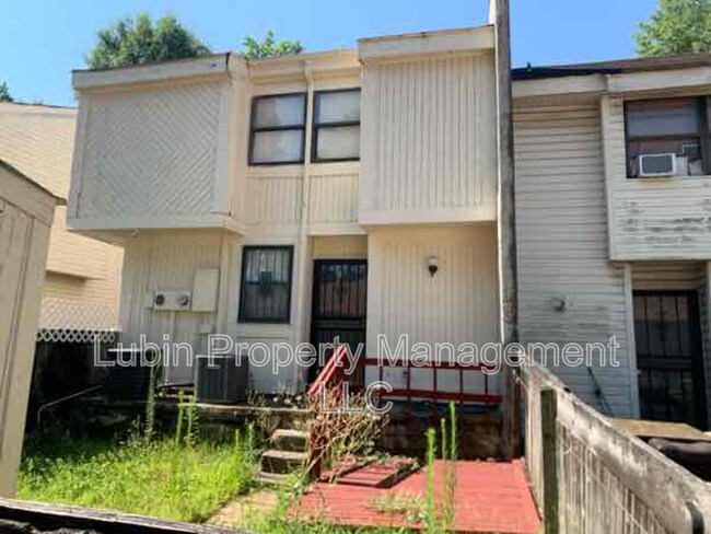 Foto del edificio - 5618 Clarke Address