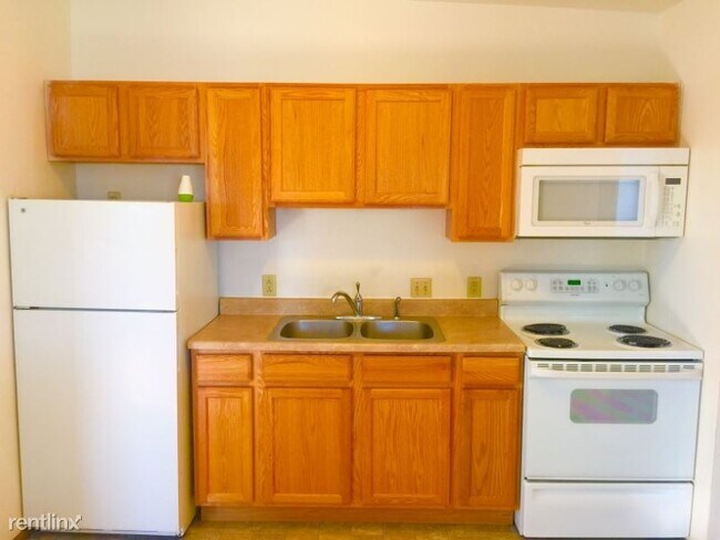 Building Photo - 1 br, 1 bath Apartment - 618 E 9th Ave