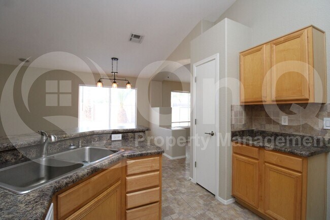 Foto del edificio - 20891 N 84th Dr