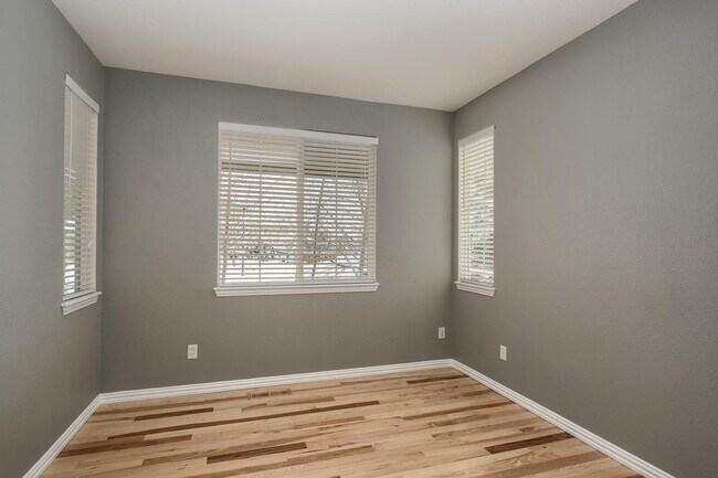 Building Photo - 9608 W Trailmark Pkwy