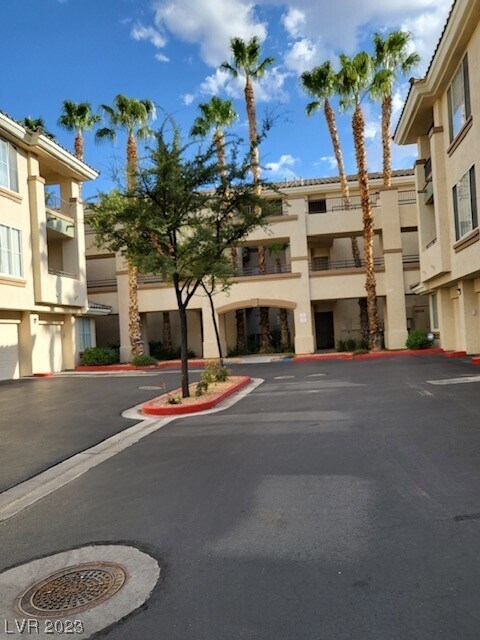 Foto principal - 7119 S Durango Dr