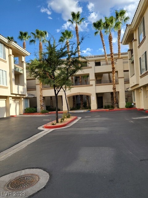 Primary Photo - 7119 S Durango Dr