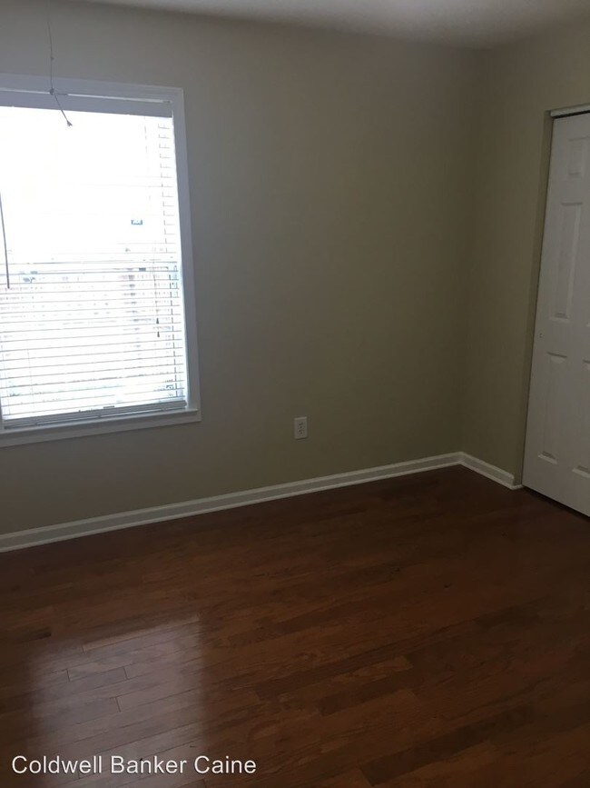 Building Photo - 3 br, 2 bath House - 324 Hampton Ridge Drive