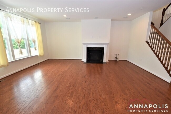 Building Photo - 7946 Monrovia Dr