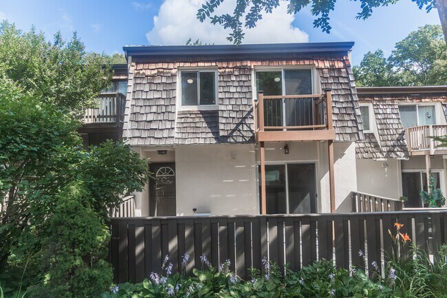 Photo - 1613 Valencia Way Townhome