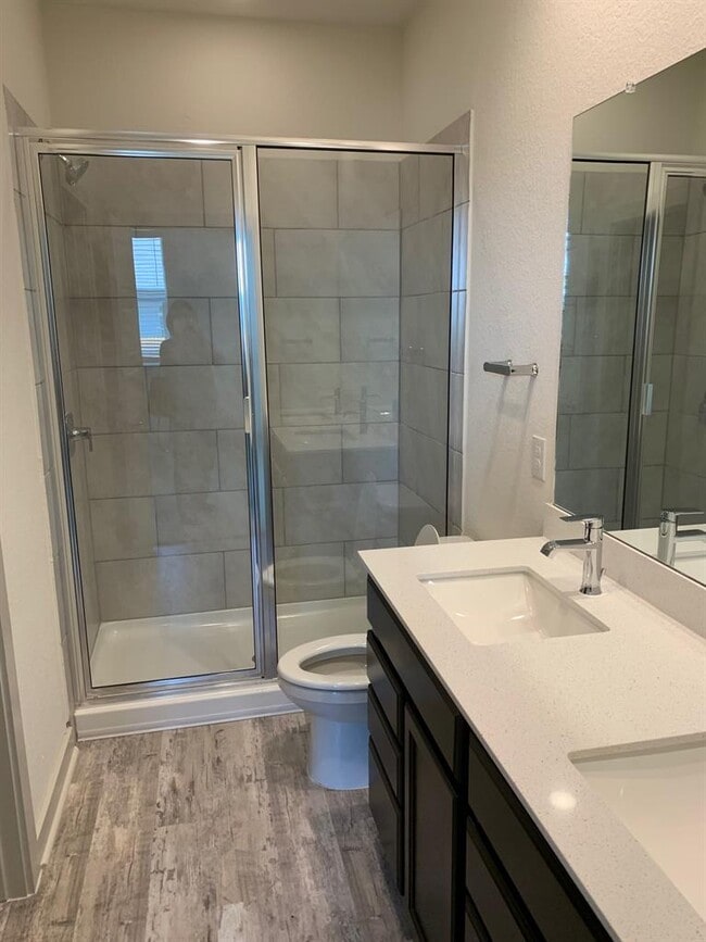 Foto del edificio - 2310 Clemence Ln