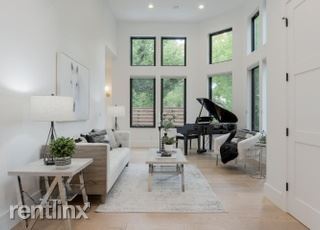 Building Photo - 5 br, 4.5 bath House - 1031 Westwood Dr