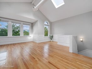 Building Photo - 1329 N Mohawk St