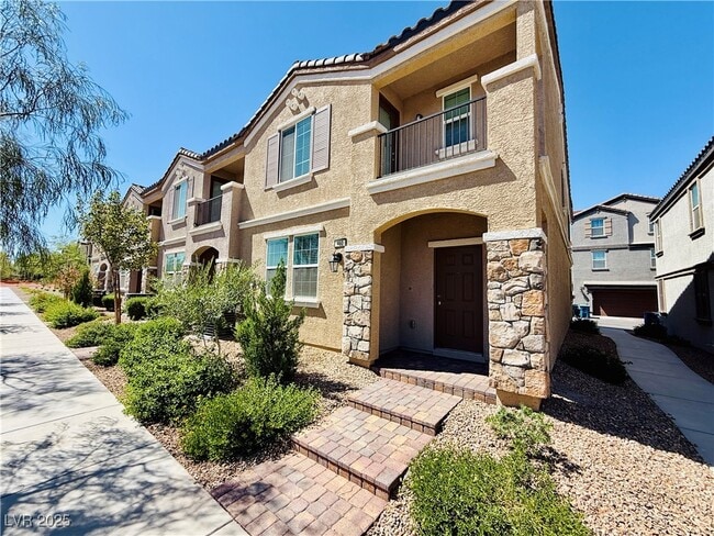 Building Photo - 460 Ylang Pl
