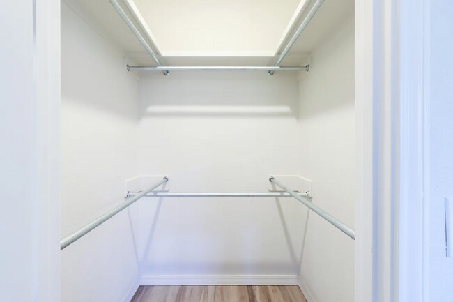 Foto del edificio - Tower View Contemporary Flats - Single Story