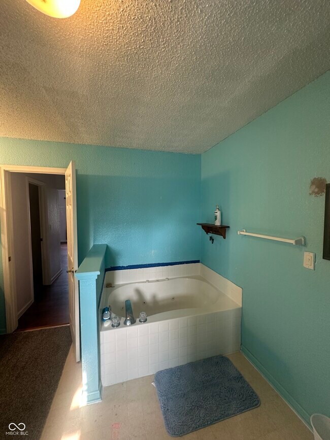 Foto del edificio - 7122 Tassel Meadow Dr