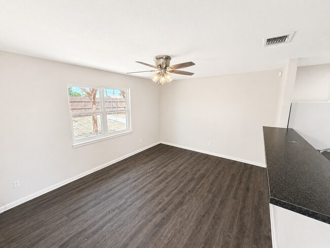 Foto del edificio - 3402 Justice Ave