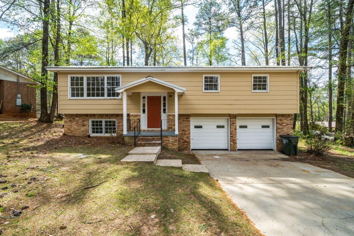 Primary Photo - 2939 Green Grove Cir NE