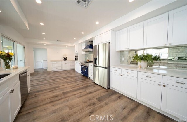 Foto del edificio - 5105 Lubao Ave