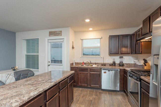 Photo - 8234 Blue Canal House