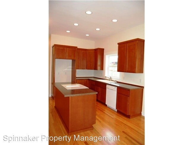 Building Photo - 3 br, 2 bath House - 4340 Tacoma Avenue S