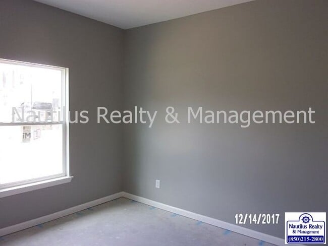 Building Photo - 303 Gabrielle Ln