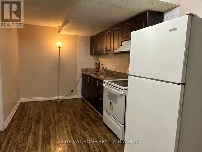 Building Photo - 4092 Midhurst Ln