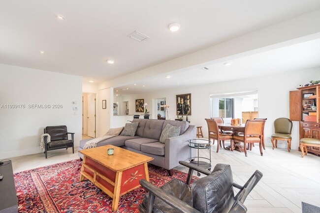 Foto del edificio - 44 NW 40th St