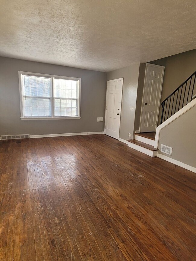 Foto del edificio - Dundee 2 Bed Townhome!