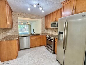 Building Photo - 661 Squire Cir