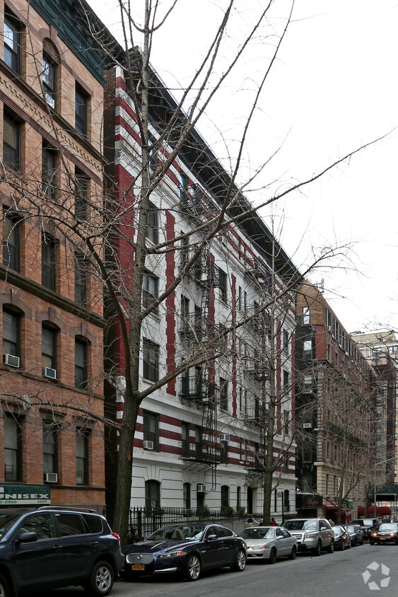 Building Photo - 204 W 94th St