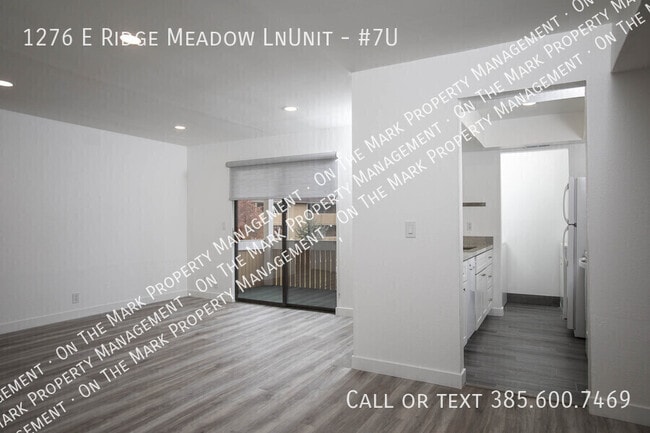 Foto del edificio - 1276 E Ridge Mdw