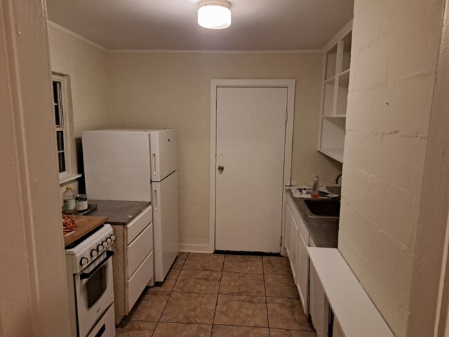 Foto del edificio - 1502 Pepper Dr