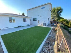 Building Photo - 5245 E Falls View Dr