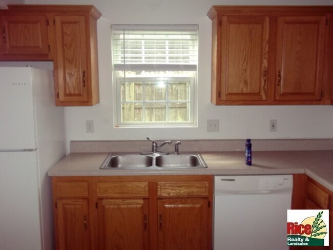 Foto del edificio - 1065 Forest St