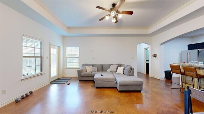 Foto del edificio - 413 Hayes Ln